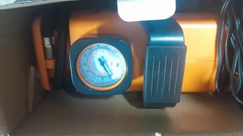 Compresseur gonfleur 12v /220 v