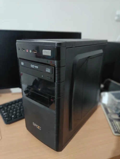 PC de Bureau I3 4ém RAM 6GB / HDD 500GB