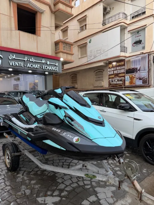 Jet ski