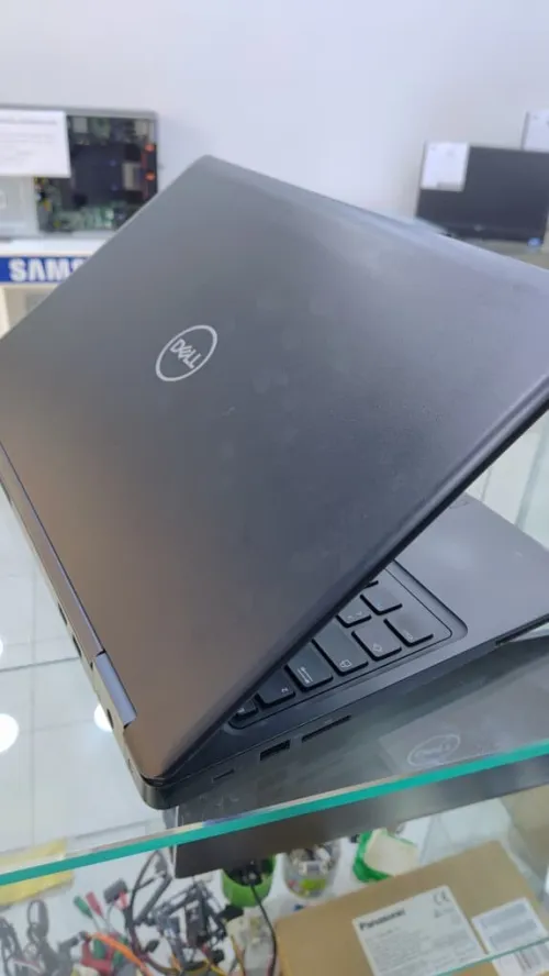 LAPTOP DELL LATITUDE 5591 i5-8400H / RAM 8GB / 256GB SSD / ECRAN 15.6" FHD