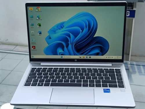HP PROBOOK 440 G8 CPU i5-1135G7 / RAM 16GB / 256GB SSD 