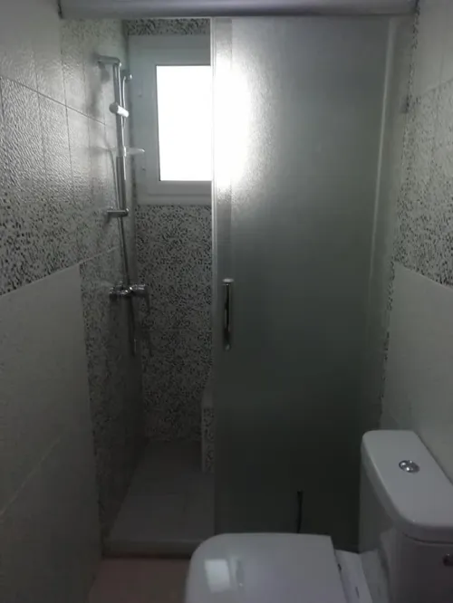 cabine douche garde-corps 