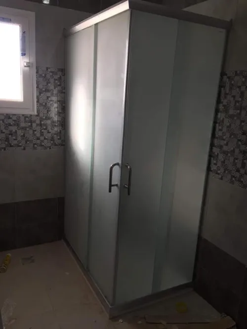 cabine douche garde-corps 