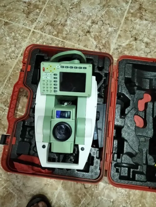 Leica station totale tcrp 1203