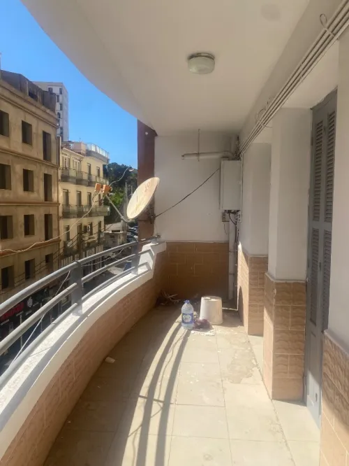 Location Appartement F4 Alger Hydra