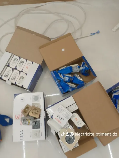électricien bâtiment respect les normes installation Électricité générale avec travail propre et prix étudié (Appartement-villa-le