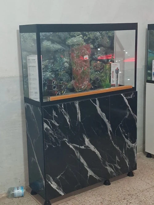 Aquarium avec meuble 1 mètre haute finition