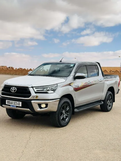 Toyota Revo 2023 SRS