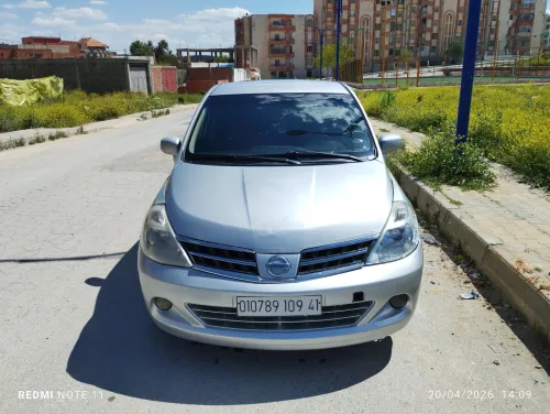 Nissan Tiida 5 portes 2009 