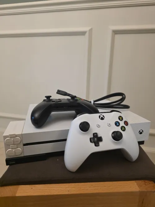 Xbox One S 500 Go