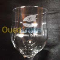  GRAVURE ET DE DÉCOUPE AU LASER