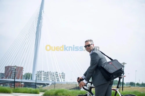 VERBATIM BERLIN Messenger sacoche 16" 