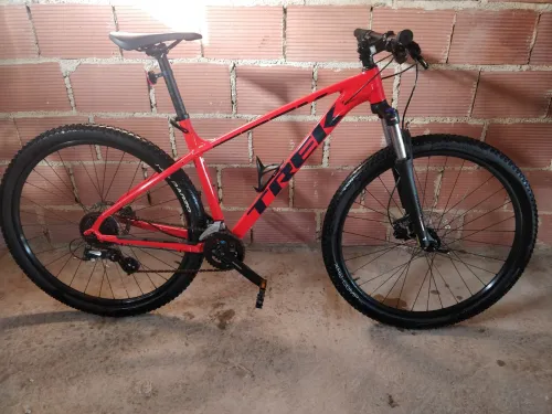 Vélo sport+ électrique+ trotinettes électrique 
