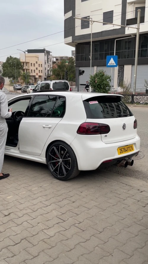 Volkswagen Golf 6 2012 R20