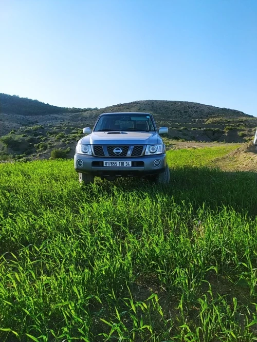 Nissan Patrol 2010 Super Safari