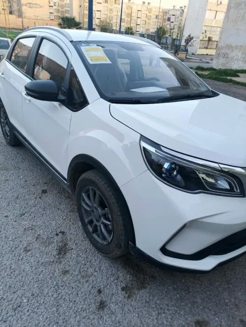 Livan X3 Pro  2025 Manuelle (Sans toit ouvrant)