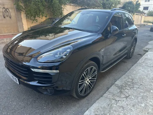 Porsche Cayenne 2017 Platinum edition