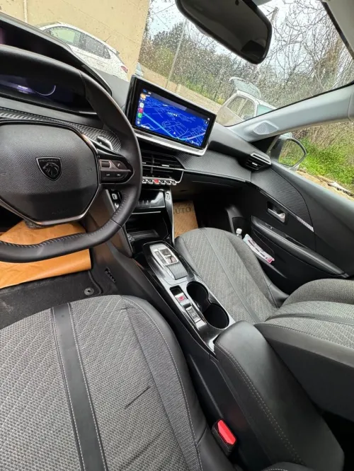 Peugeot 208 2025 Hybrid