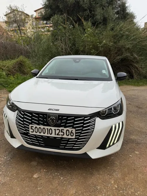 Peugeot 208 2025 Hybrid