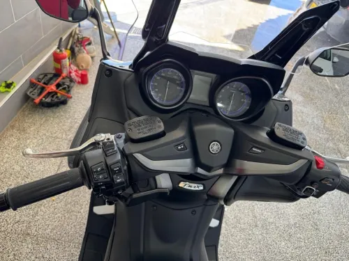Yamaha Tmax 2022