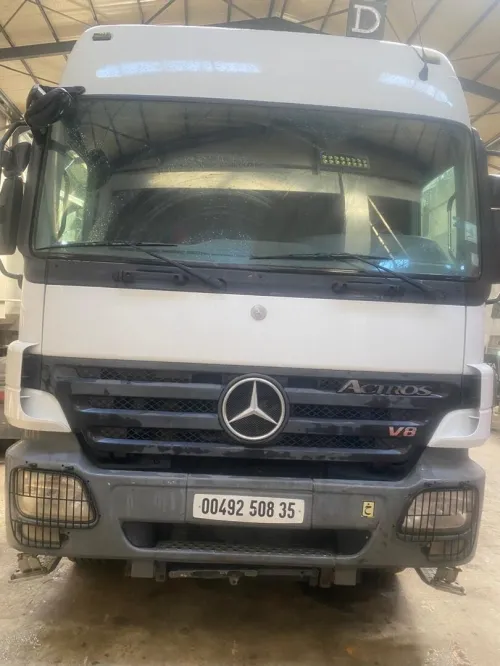 Mercedes Semi remorque 2008