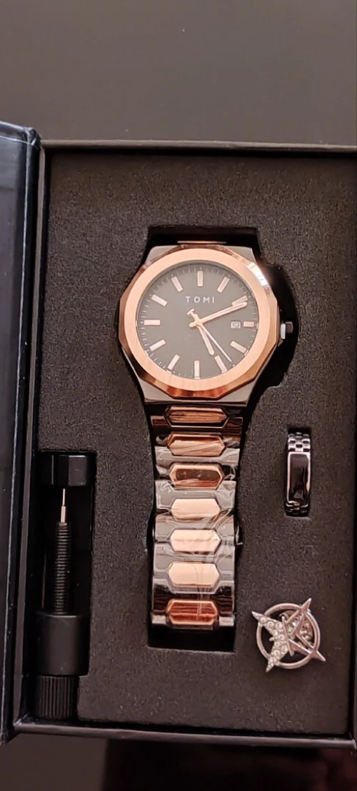 Montre TOMI