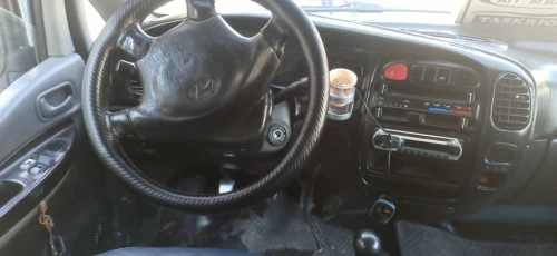 Hyundai H1 2005