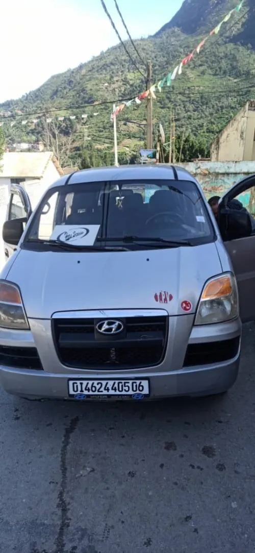 Hyundai H1 2005