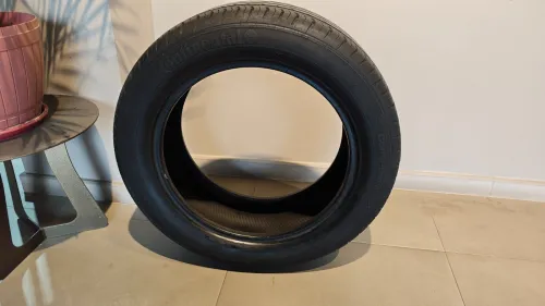 2 Pneu 215 55 17 Continontal