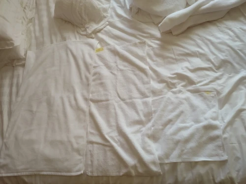 Couette serviettes oreiller serviette drap couvre couettes oreillers (premium)  منشفة غطاء وسادة