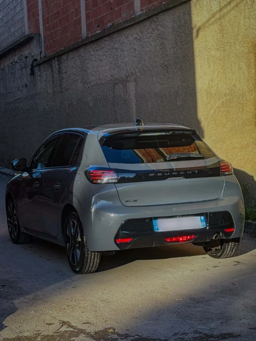Peugeot 208 2024 Allure Pack