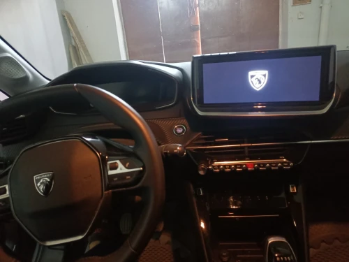 Peugeot 208 2024 Allure Pack