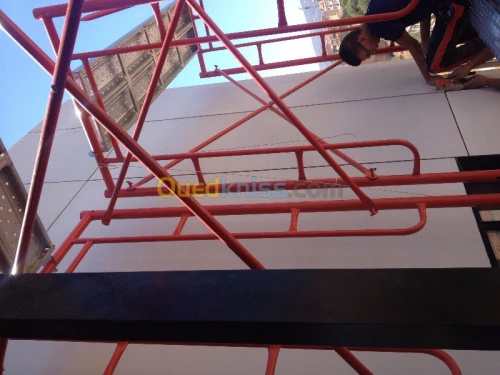 MENUISERIE ALUMINIUM ET  MUR RIDEAUX 