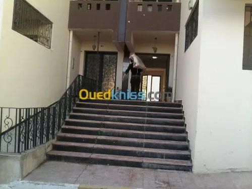 DEMENAGEMENT / نقل وترحيل الأثاث >>