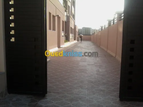 DEMENAGEMENT / نقل وترحيل الأثاث >>