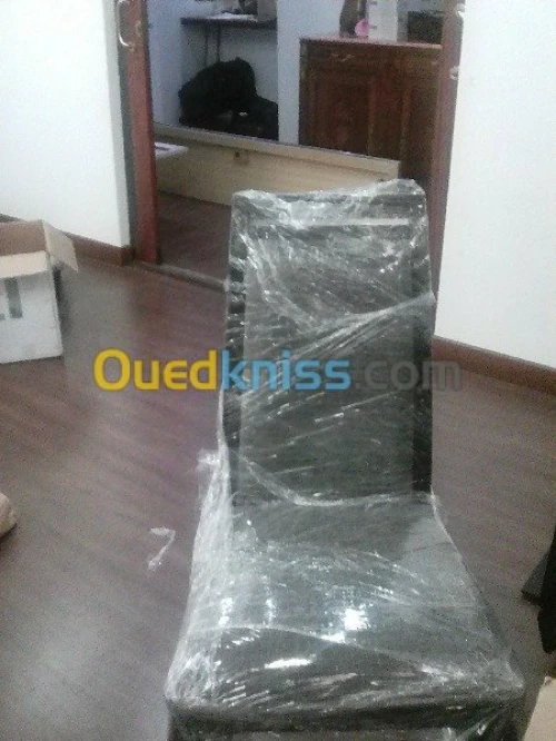 DEMENAGEMENT-MANUTENTIONS &TRANSPORT..