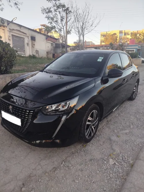 Peugeot 208 2021 