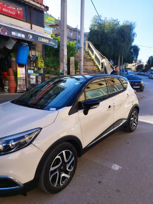 Renault Captur 2015 Mountain