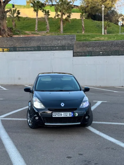 Renault Clio 3 2012 Night and Day