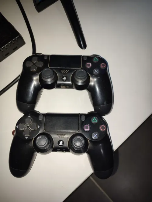 Ps4 slim flaché