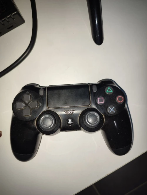 Ps4 slim flaché