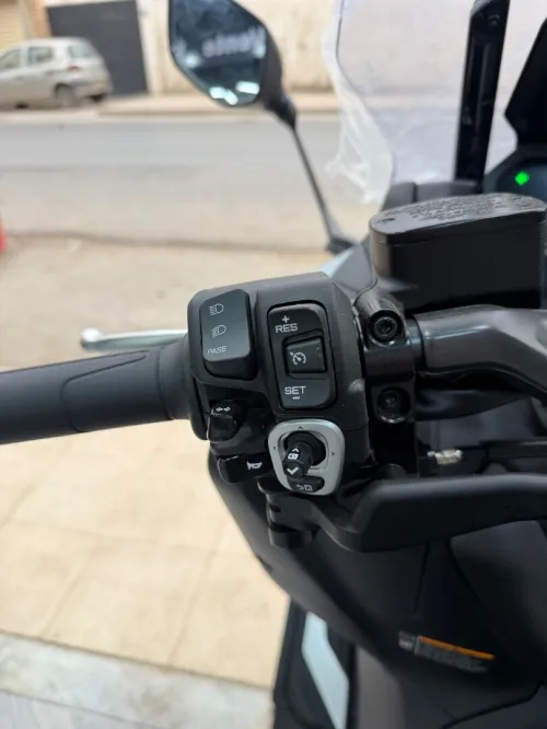 Yamaha Tmax 563 2026