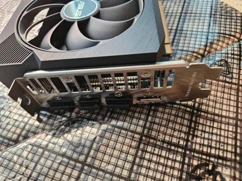 Asus DUAL Rx 7600 OC 8G