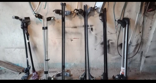 Coffre de toit (porte bagage)et des barres de toit 