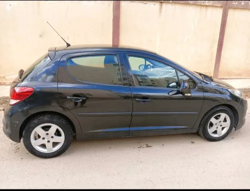 Peugeot 207 2011 