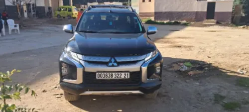 Mitsubishi L200 2022 Doube cabine Evolution