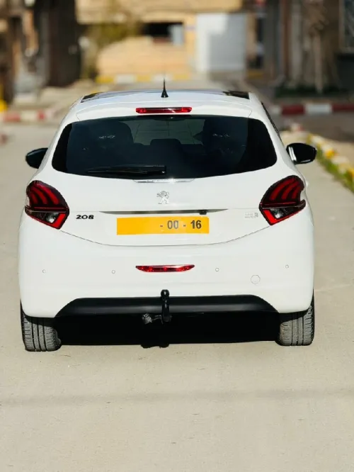 Peugeot 208 2019 Allure Facelift