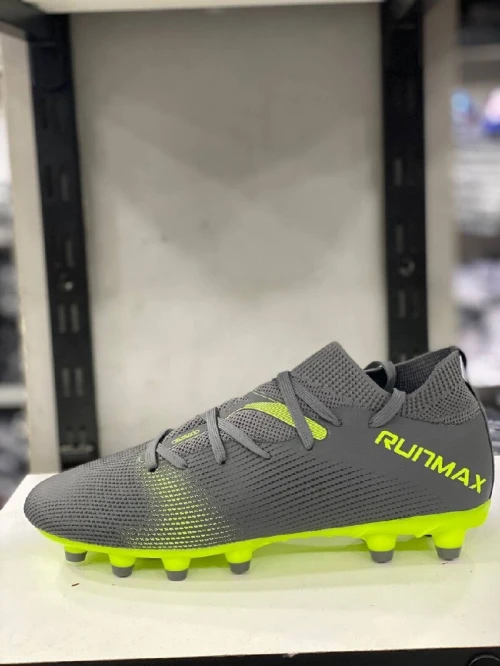 سوليي predator Adidas