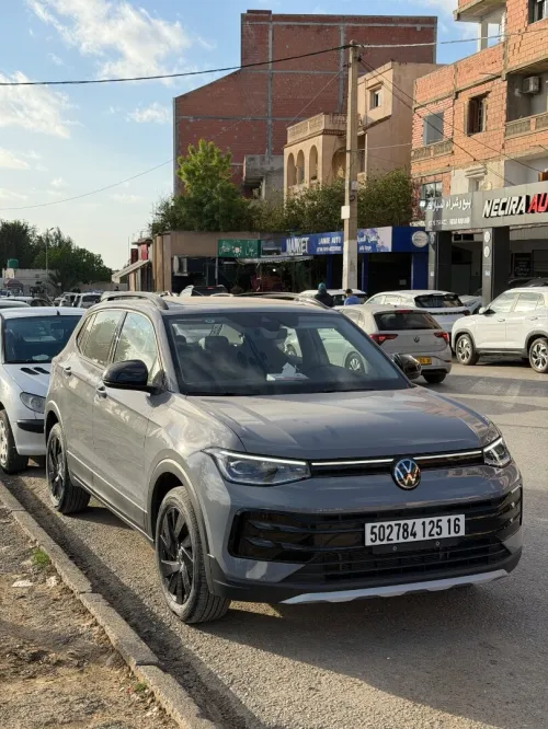 Volkswagen Tahru 2025 