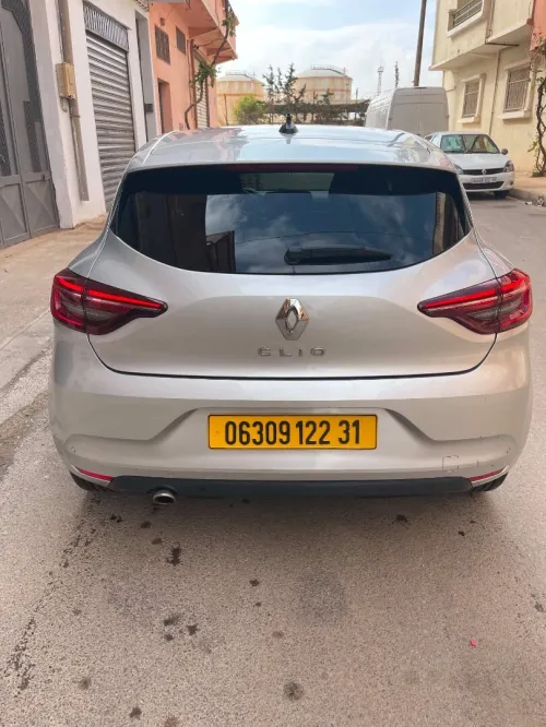 Renault Clio 5 2022 Zen boite automatique